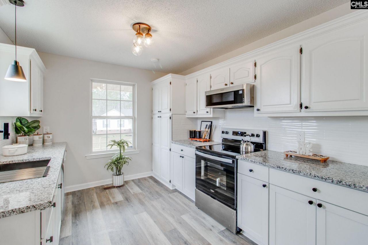 112 Tangleworth Road  Photo 12