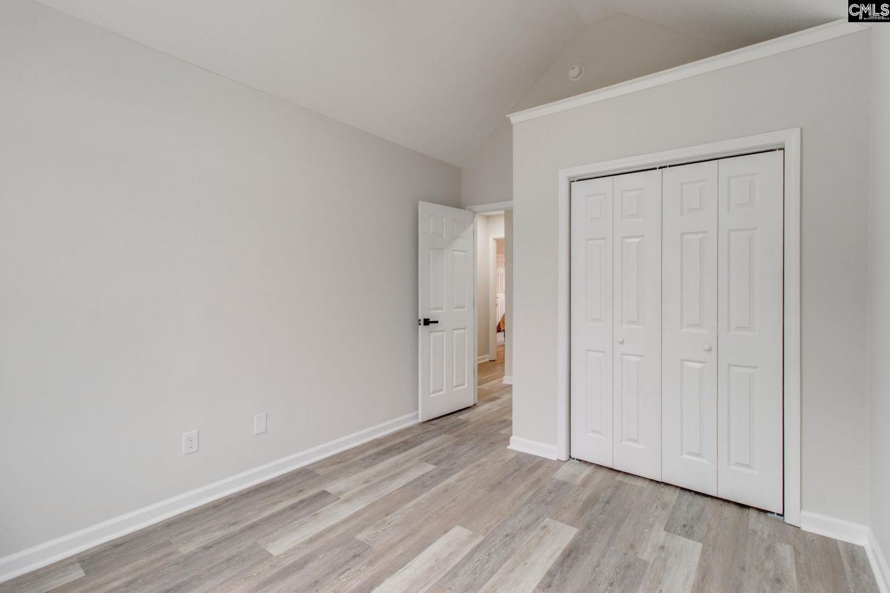 112 Tangleworth Road  Photo 19