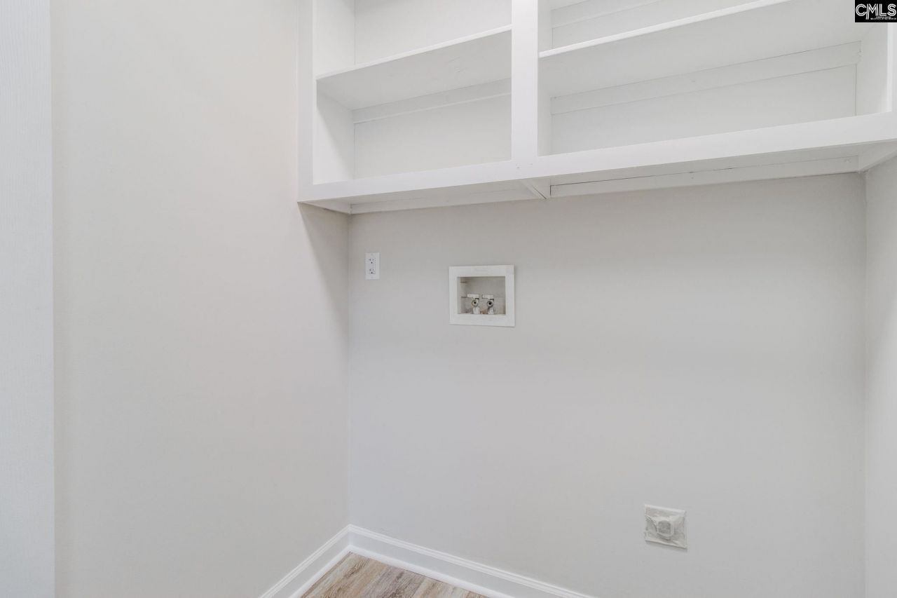 112 Tangleworth Road  Photo 22