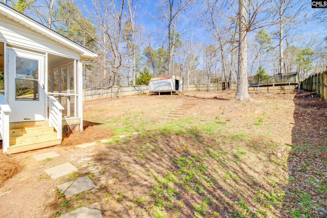 112 Tangleworth Road  Photo 25