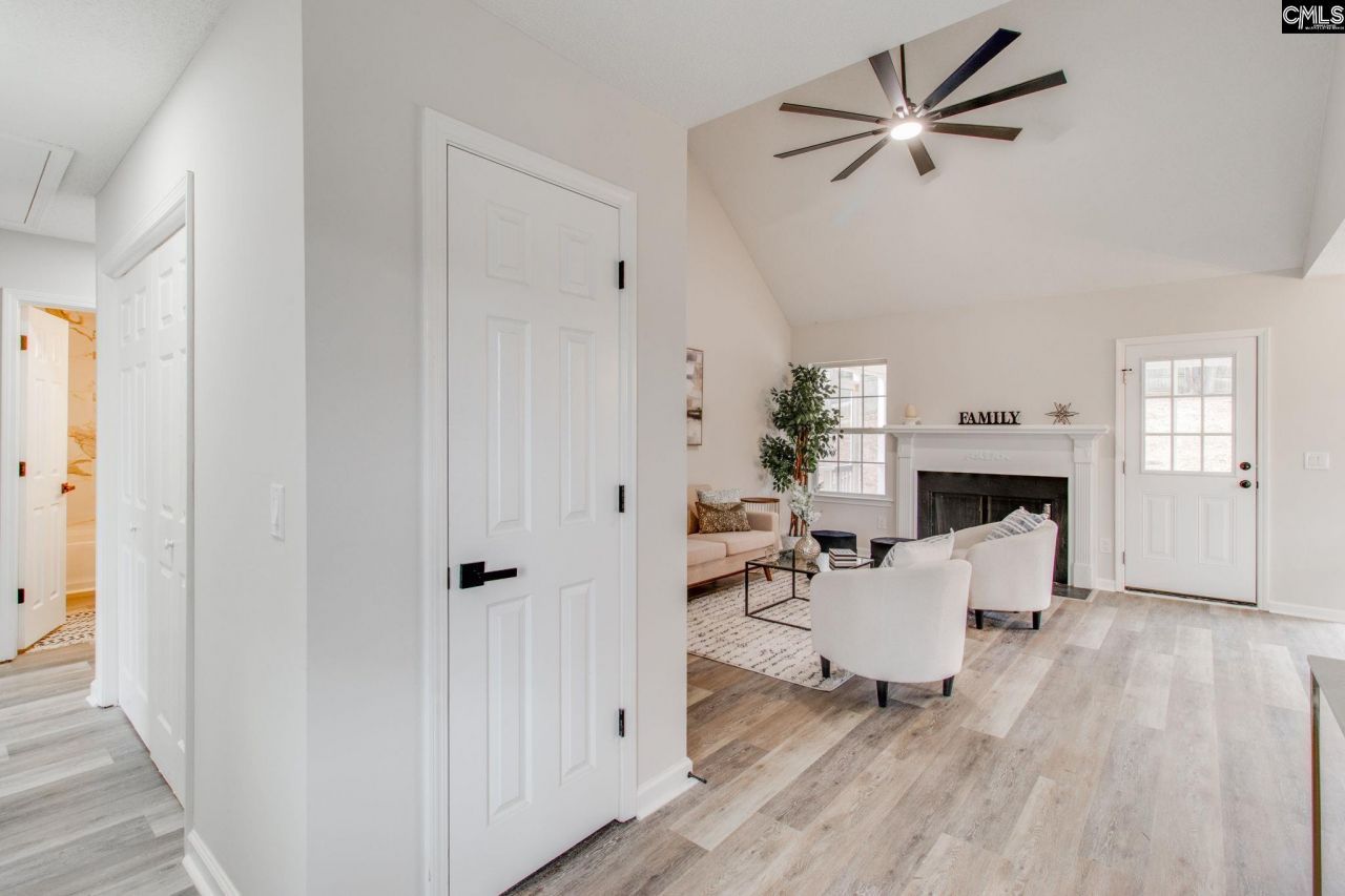 112 Tangleworth Road  Photo 6