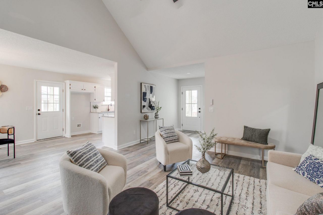 112 Tangleworth Road  Photo 8