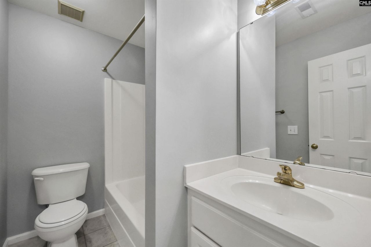 221 Ivy Park Lane  Photo 16