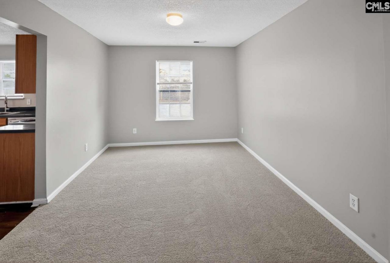 141 Fox Grove Circle  Photo 11