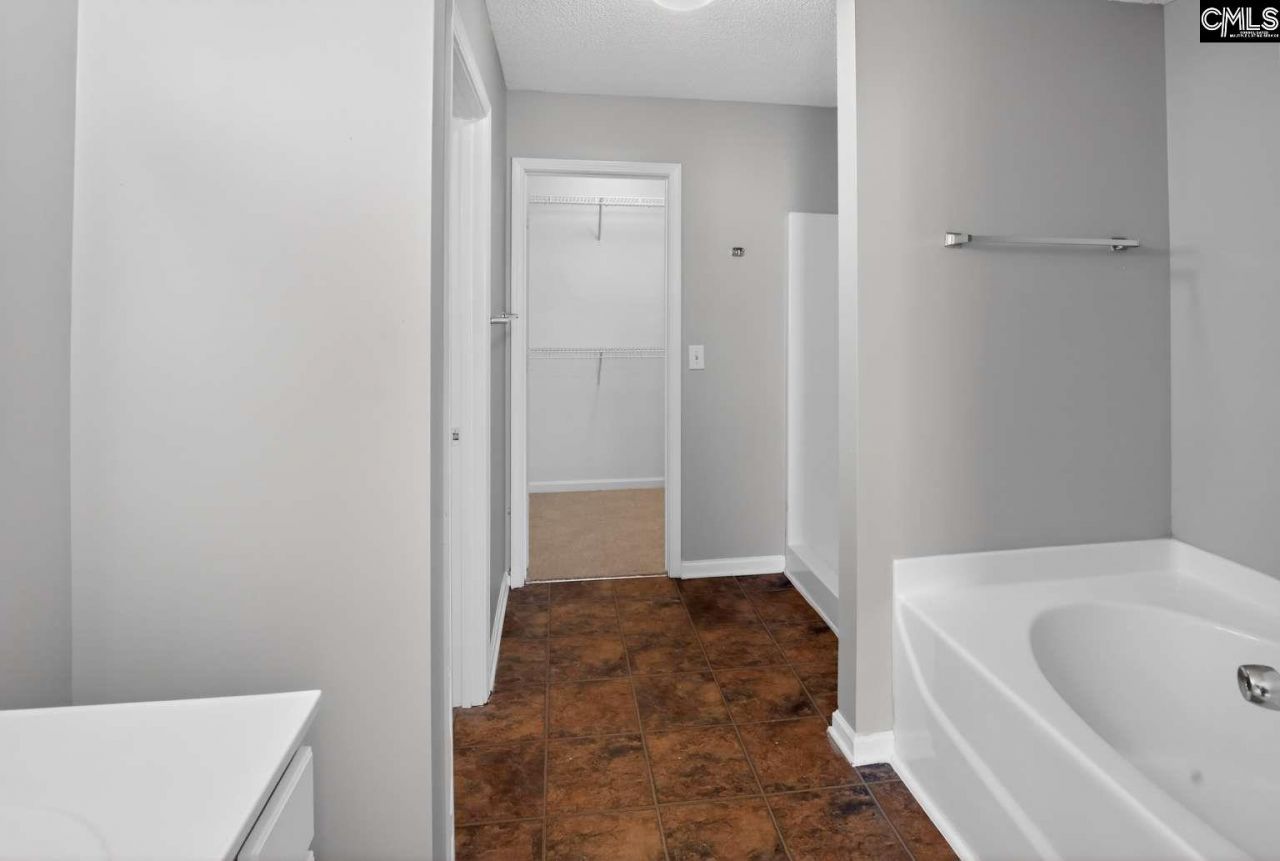 141 Fox Grove Circle  Photo 22