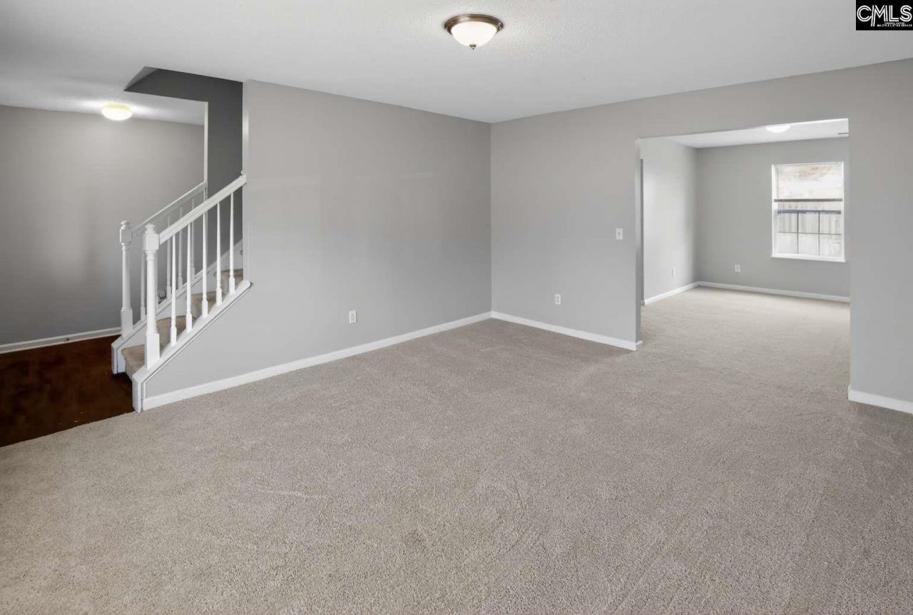 141 Fox Grove Circle  Photo 8