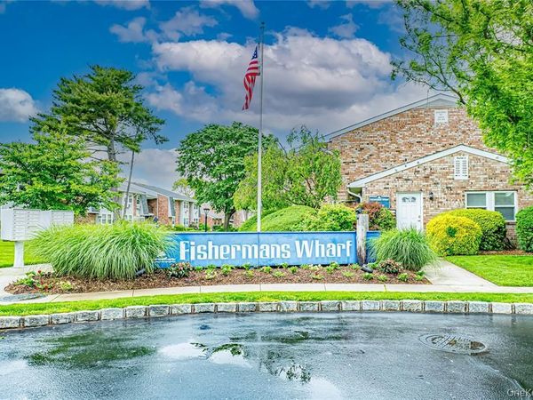 204 Millard Avenue , Unit 204, West Babylon, NY 11704