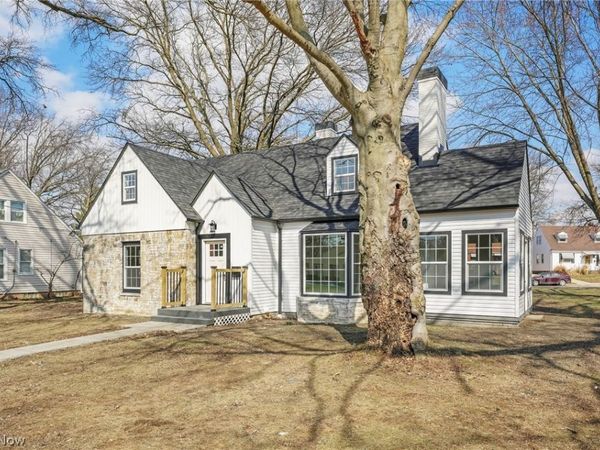 8612 W Moreland Road, Parma, OH 44129