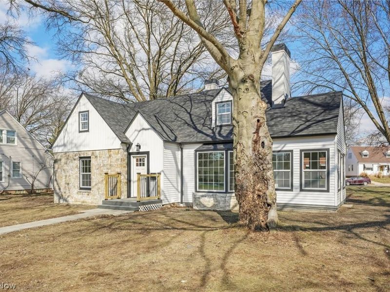 8612 W Moreland Road, Parma, OH 44129 Photo 1