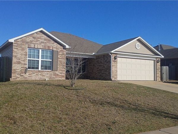 905 Loudon Drive, Bentonville, AR 72712