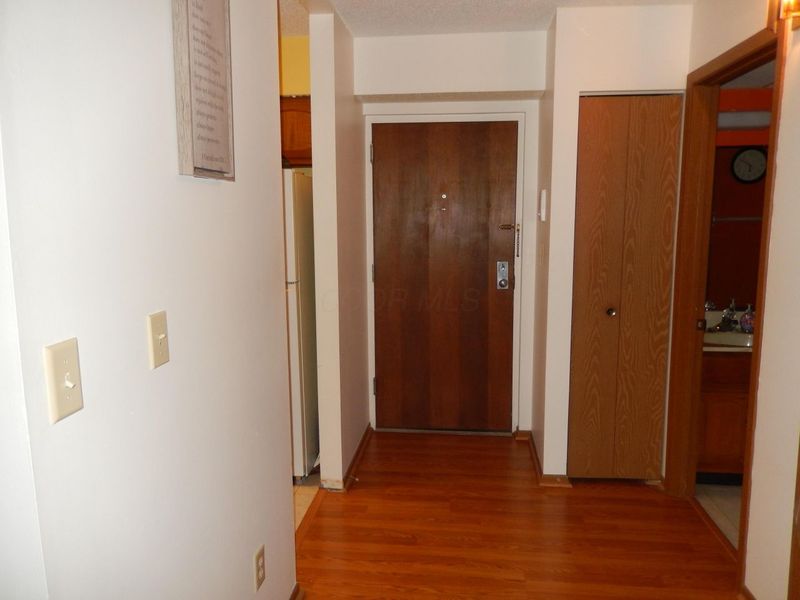 4143 Karl Road , Unit 215, Columbus, OH 43224 Photo 3