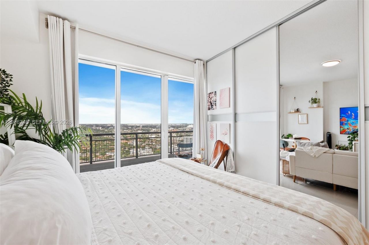 60 SW 13th St, Unit 3603, Miami, FL 33130 Photo