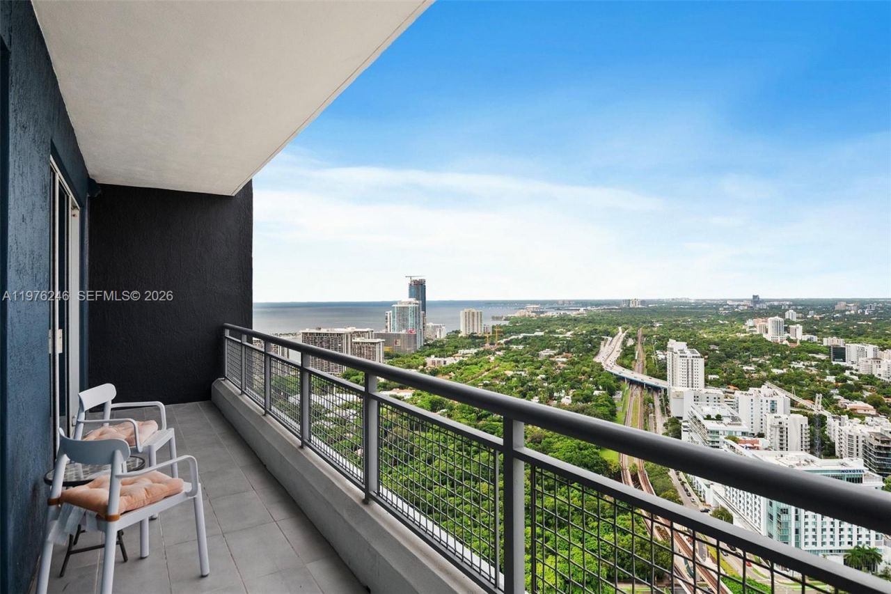 60 SW 13th St, Unit 3603, Miami, FL 33130 Photo