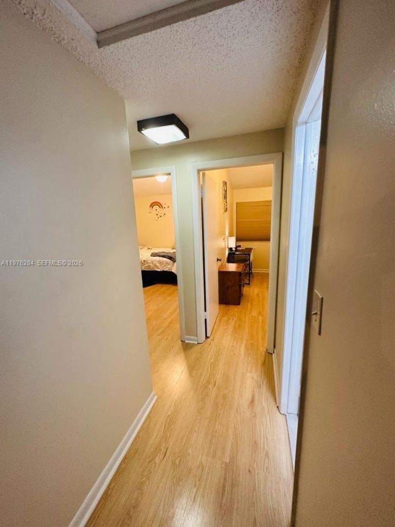 846 NW 81st Ter, Unit 6, Plantation, FL 33324 Photo