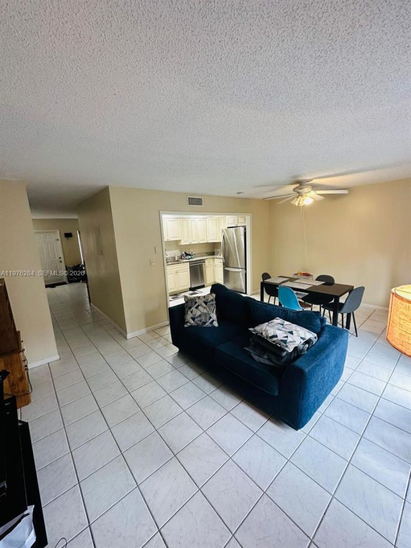 846 NW 81st Ter, Unit 6, Plantation, FL 33324 Photo