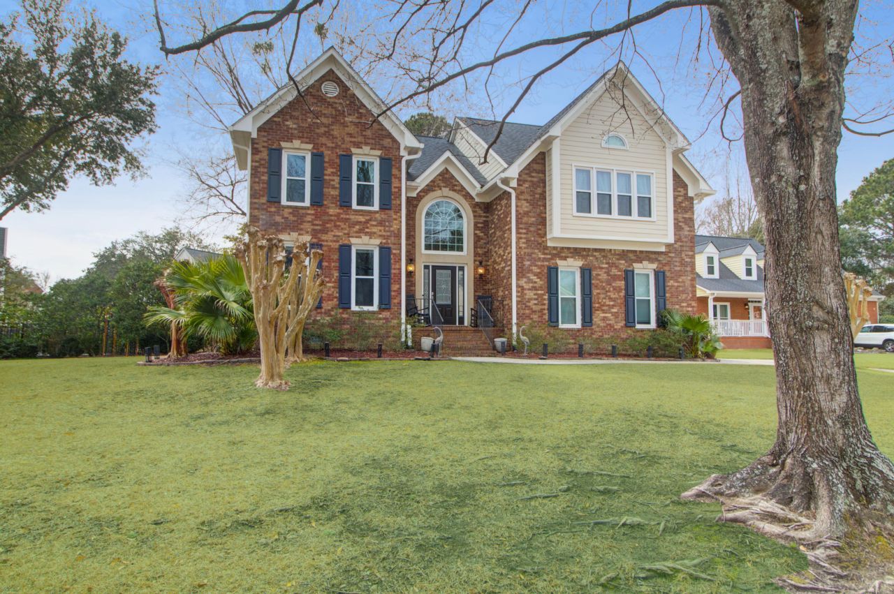 2713 Gaston Gate Mount Pleasant, SC 29466