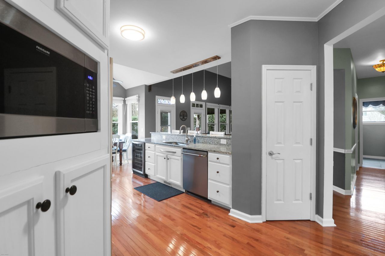 2713 Gaston Gate Photo 12