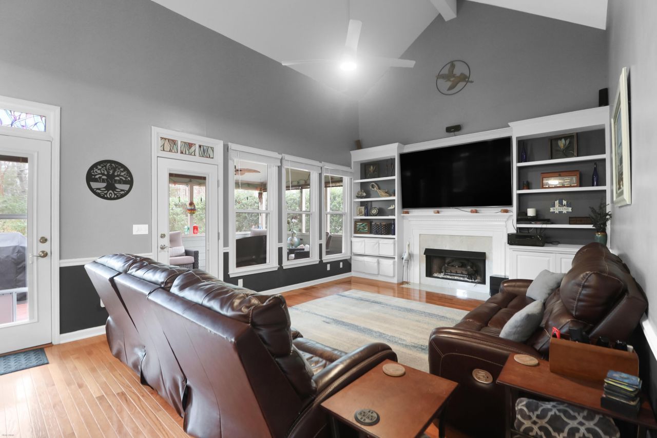 2713 Gaston Gate Photo 17