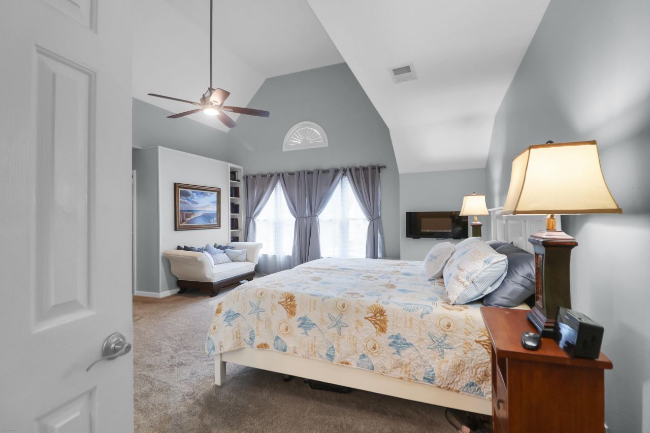 2713 Gaston Gate Photo 24