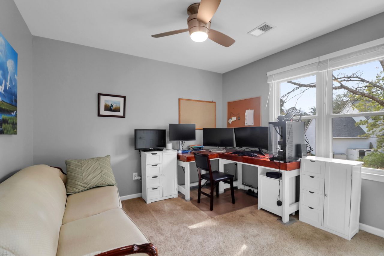 2713 Gaston Gate Photo 31