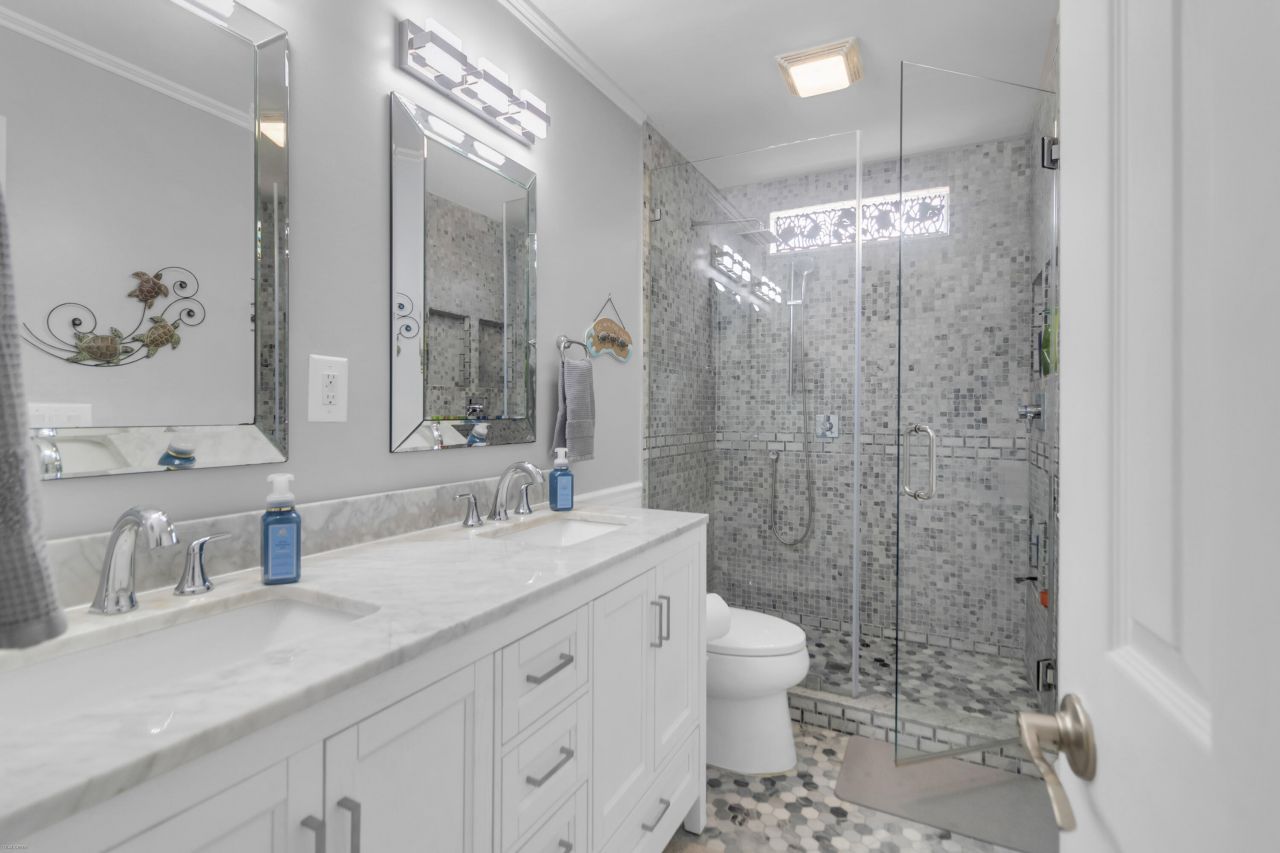 2713 Gaston Gate Photo 32