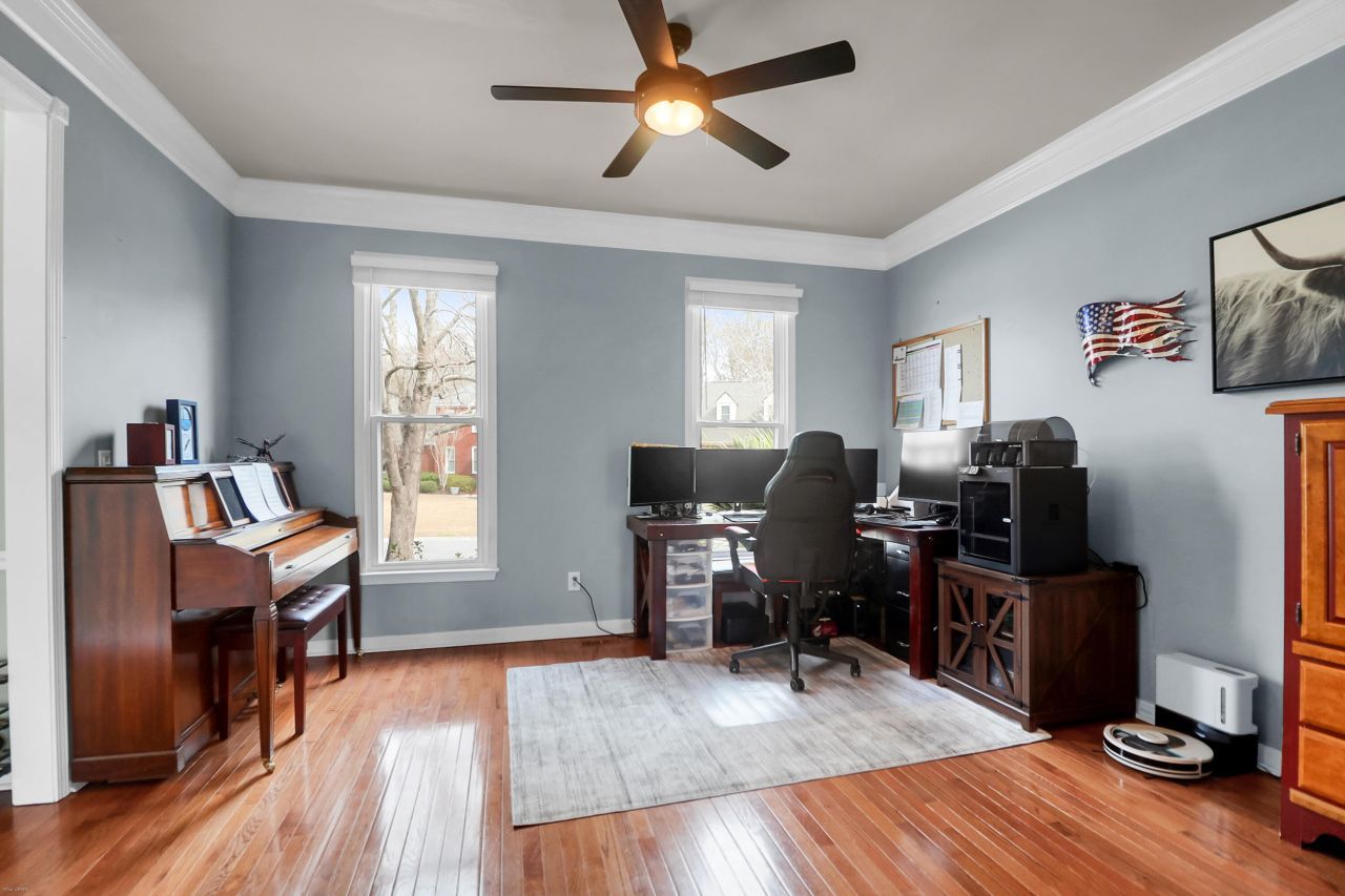 2713 Gaston Gate Photo 6