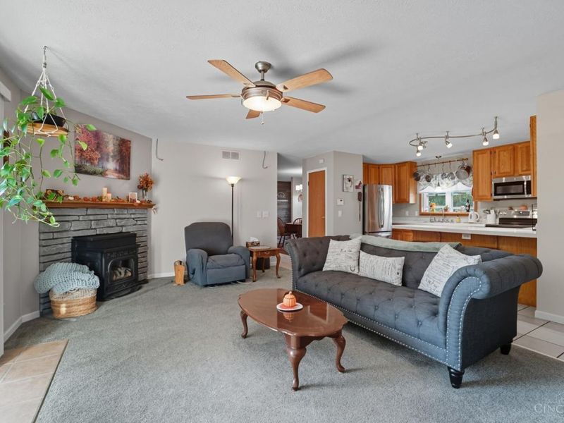 707 Hesse Drive, Fayetteville, OH 45118 Photo 9