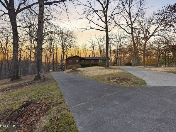 8805 Prairie Schooner Circle, Soddy-Daisy, TN 37379
