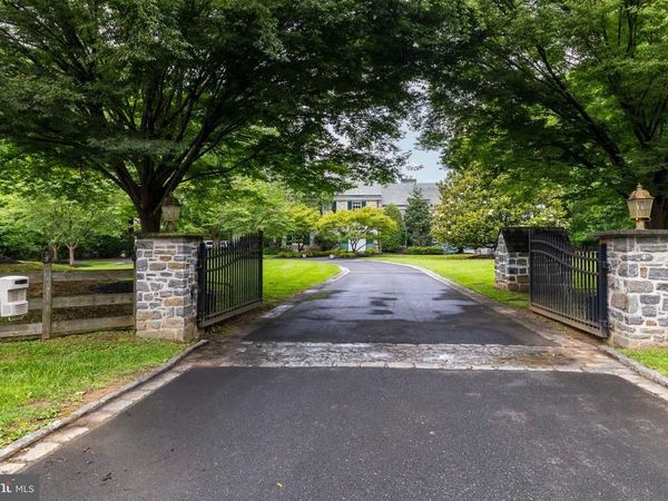 107 E MILL ROAD, FLOURTOWN, PA 19031