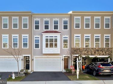 210 APSLEY TERRACE , PURCELLVILLE, VA 20132