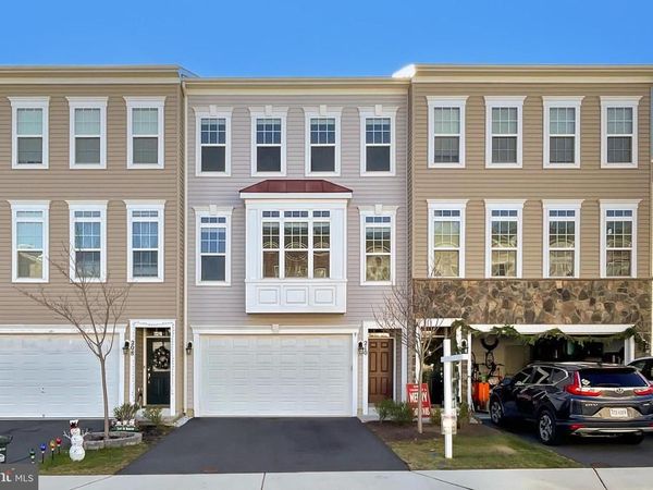 210 APSLEY TERRACE, PURCELLVILLE, VA 20132