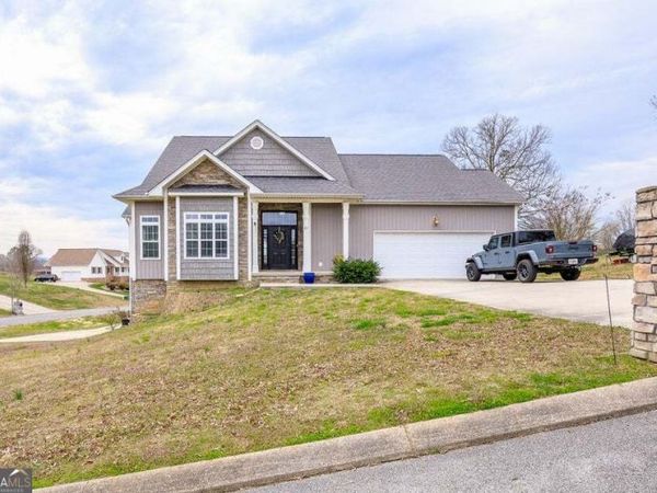 23 Raleigh Drive, Lafayette, GA 30728