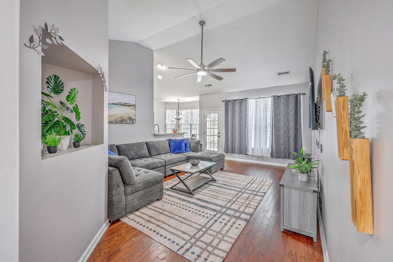 2626 Spivey Court Photo 8