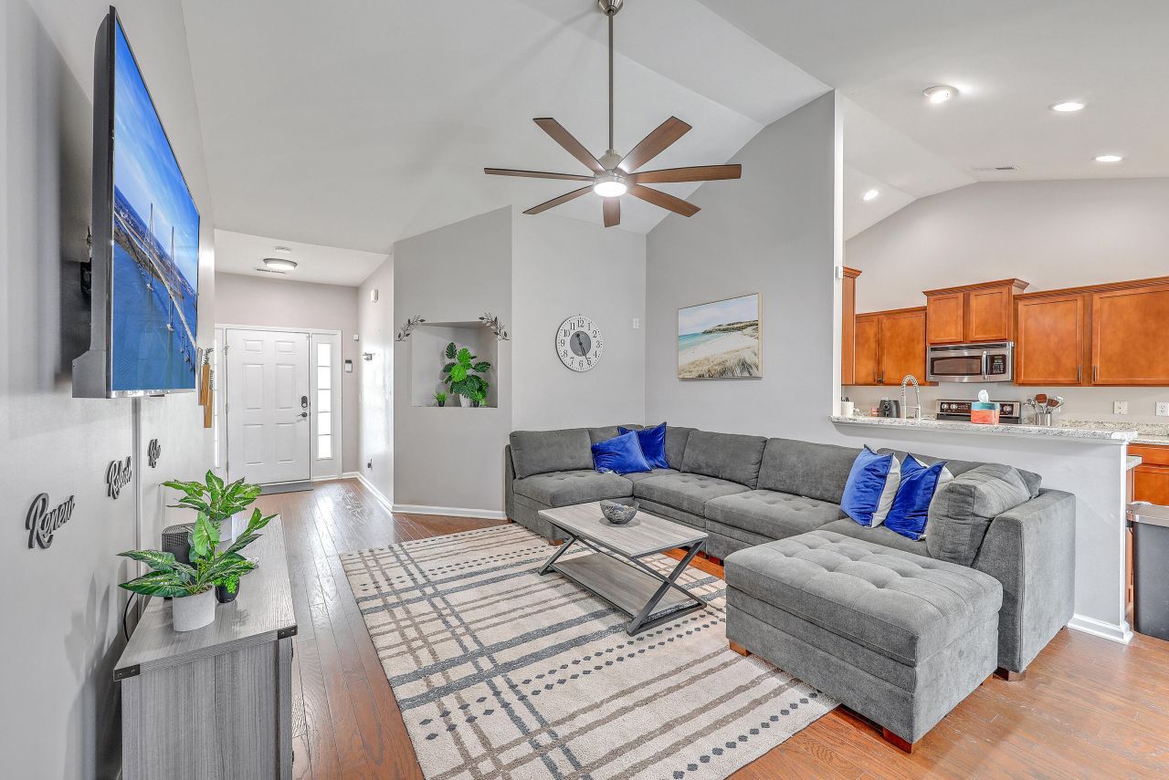 2626 Spivey Court Photo 9