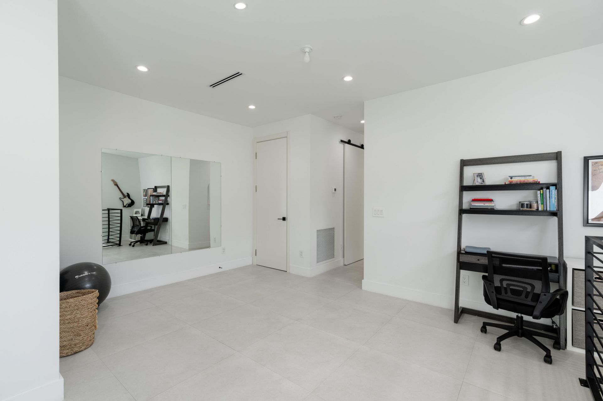 1123 NE 12th Avenue, Unit A, Fort Lauderdale, FL 33304 Photo