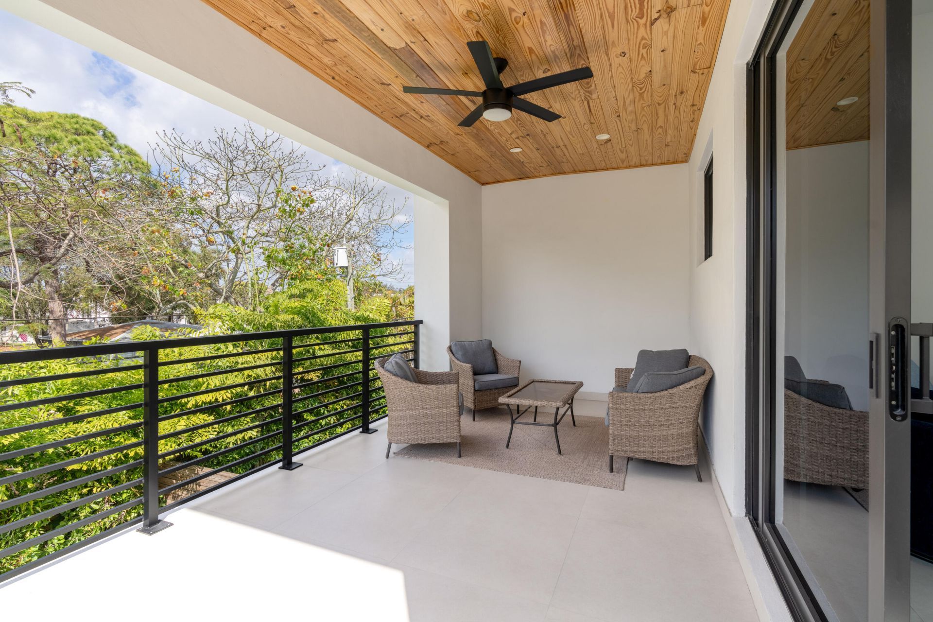 1123 NE 12th Avenue, Unit A, Fort Lauderdale, FL 33304 Photo