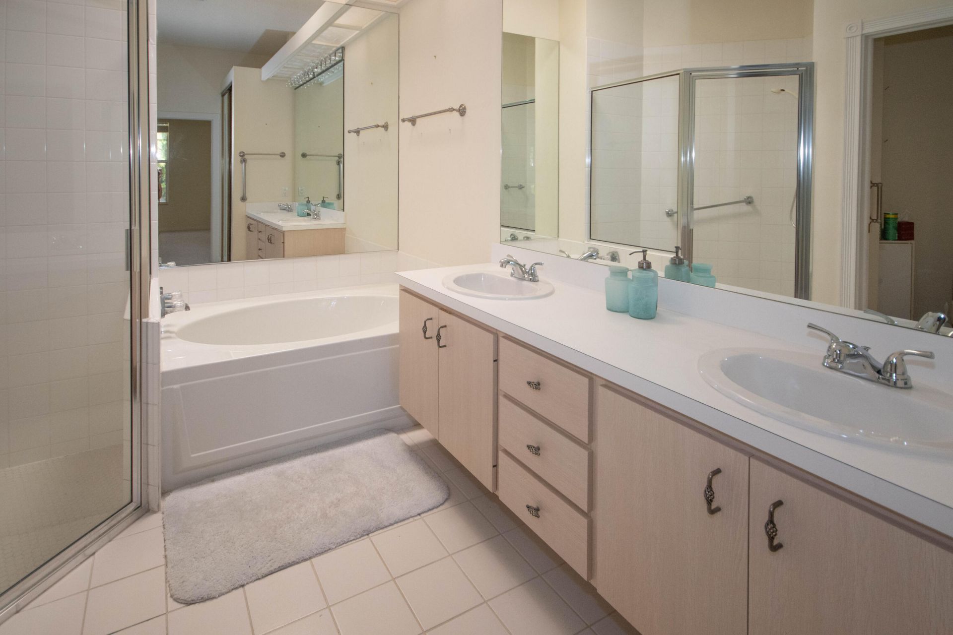 199 E Tall Oaks Circle, Palm Beach Gardens, FL 33410 Photo