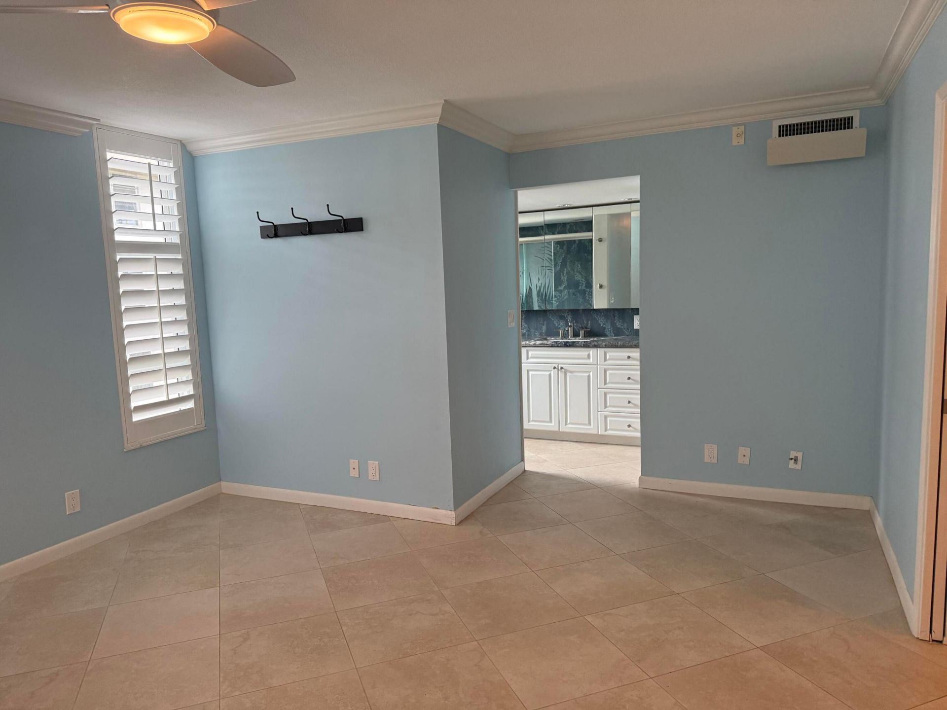 3930 Oaks Clubhouse Drive, Unit 408, Pompano Beach, FL 33069 Photo