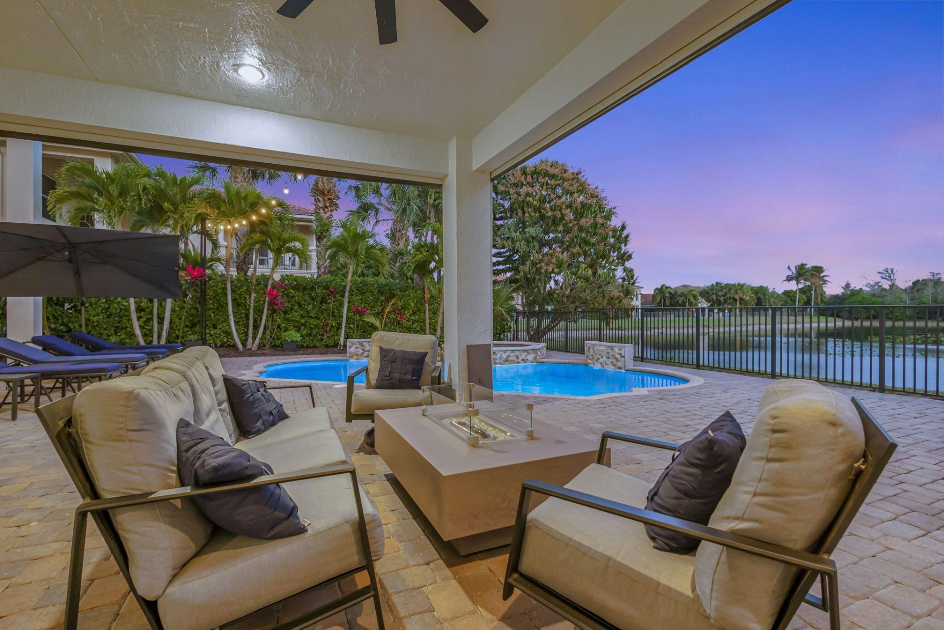 533 Edgebrook Lane, West Palm Beach, FL 33411 Photo