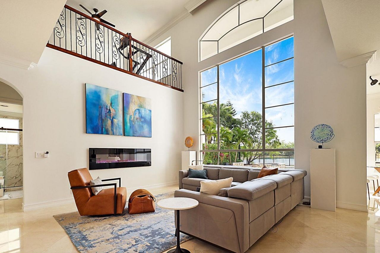 533 Edgebrook Lane, West Palm Beach, FL 33411 Photo