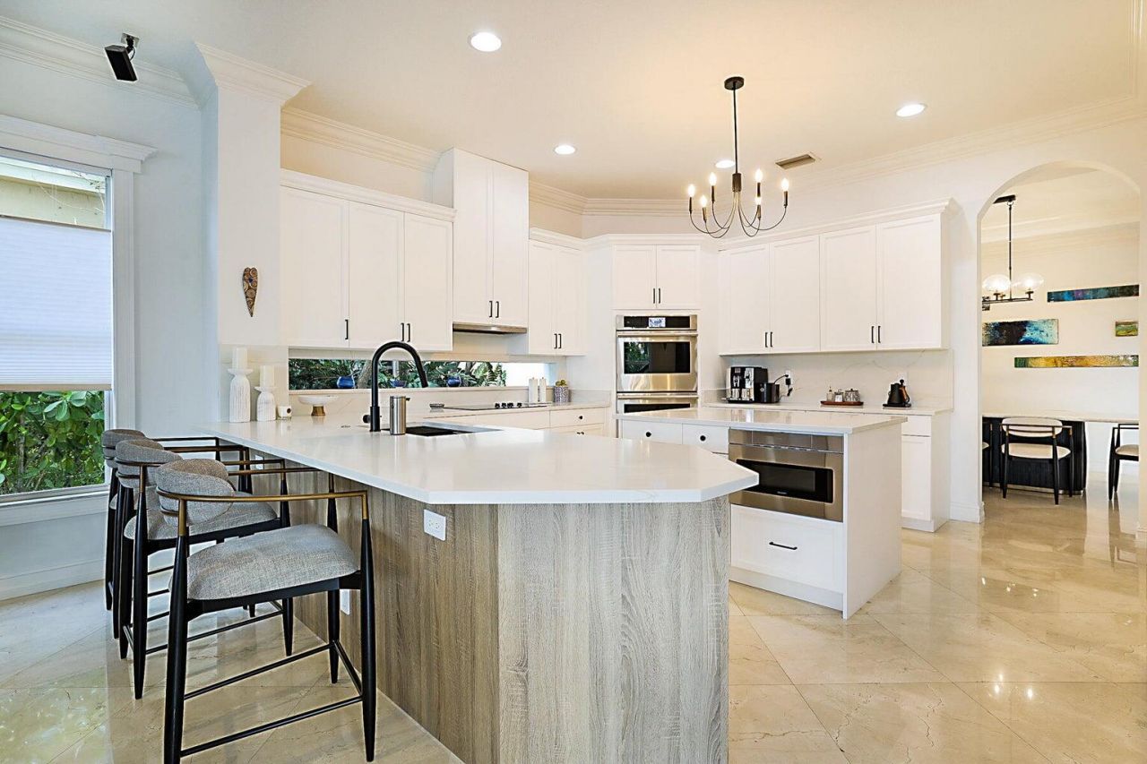 533 Edgebrook Lane, West Palm Beach, FL 33411 Photo
