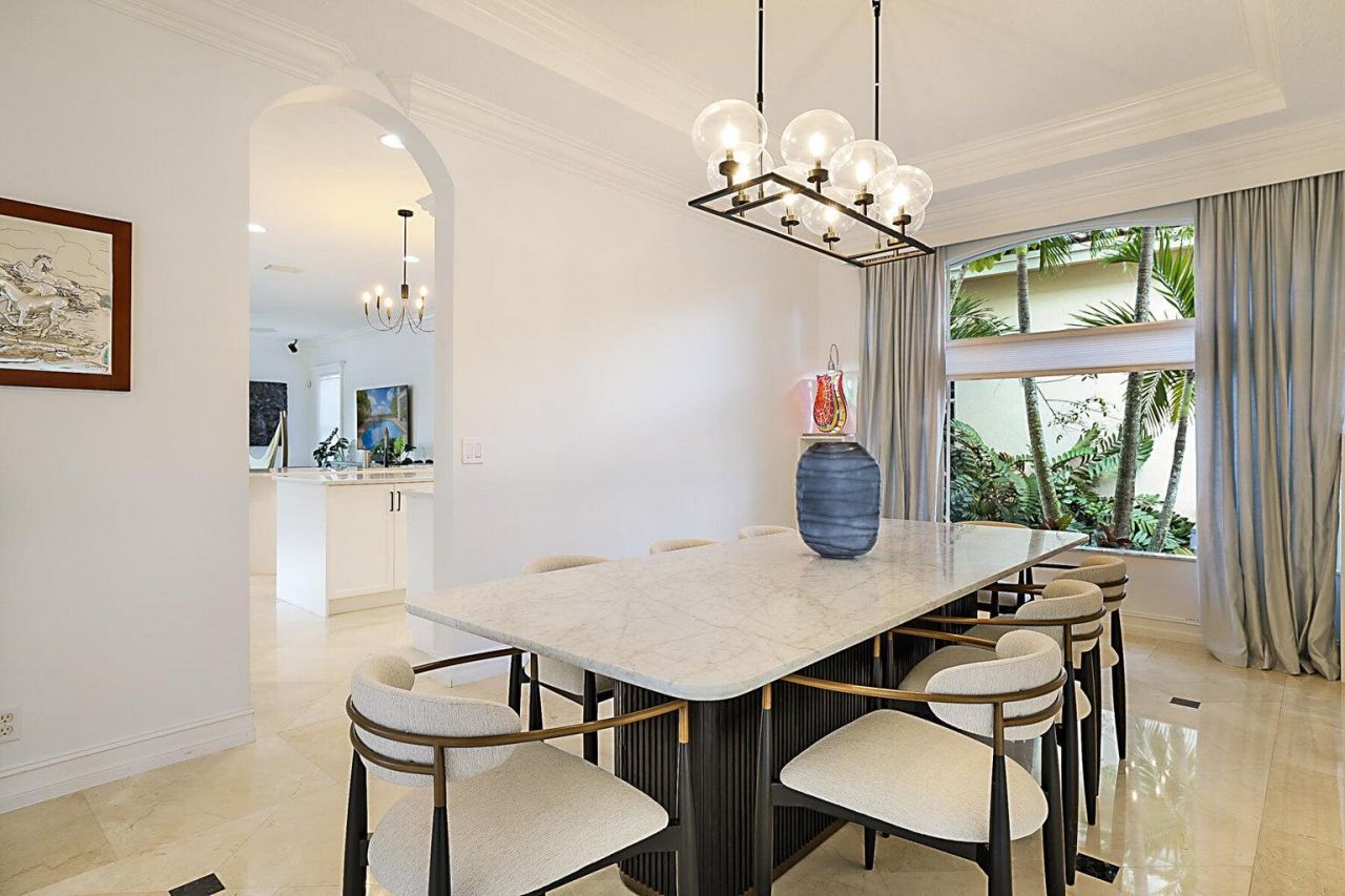 533 Edgebrook Lane, West Palm Beach, FL 33411 Photo