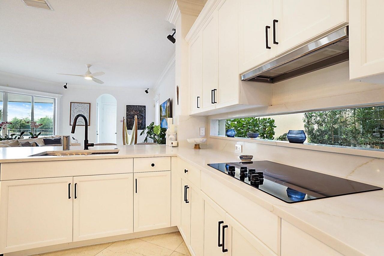 533 Edgebrook Lane, Royal Palm Beach, FL 33411 Photo