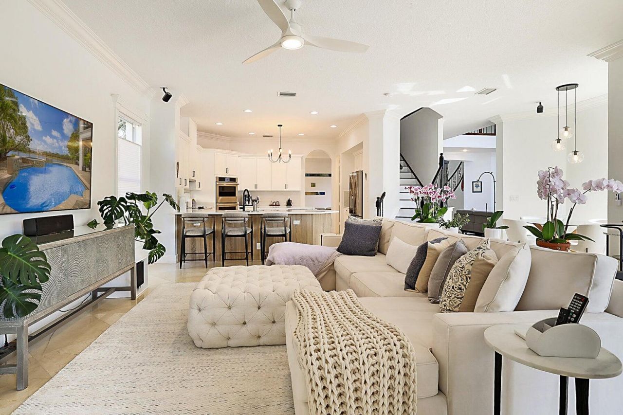 533 Edgebrook Lane, Royal Palm Beach, FL 33411 Photo