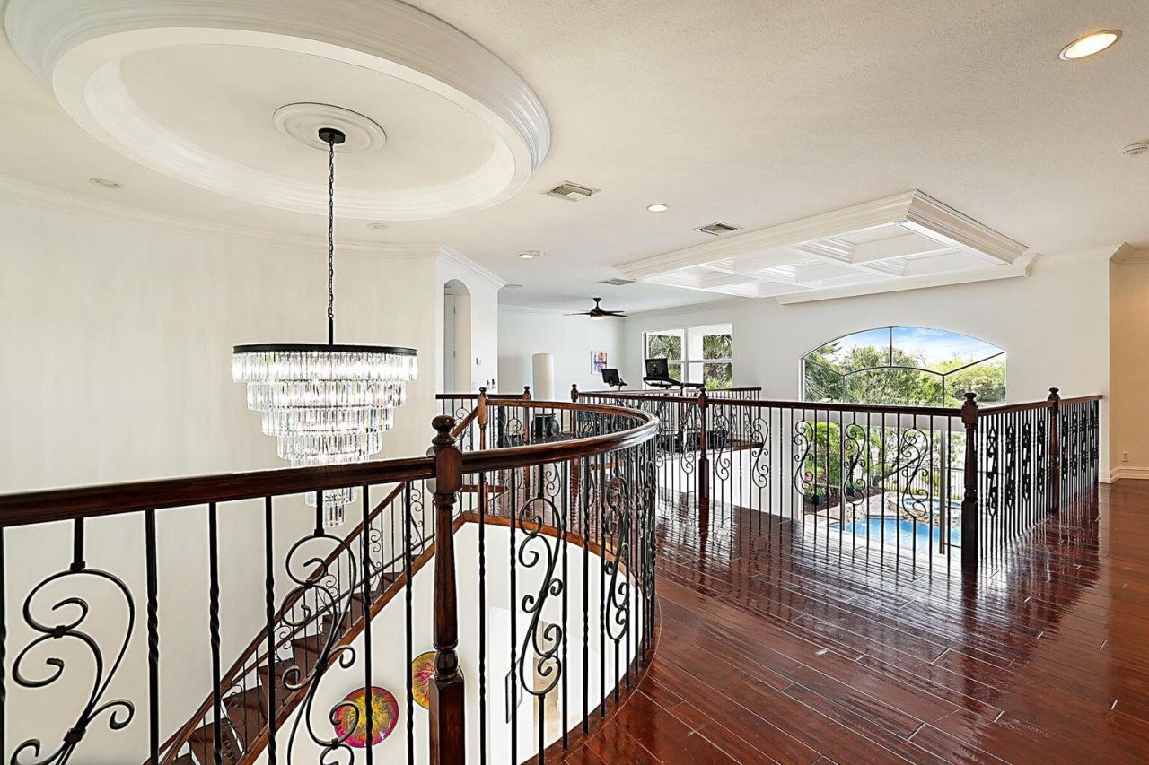 533 Edgebrook Lane, West Palm Beach, FL 33411 Photo