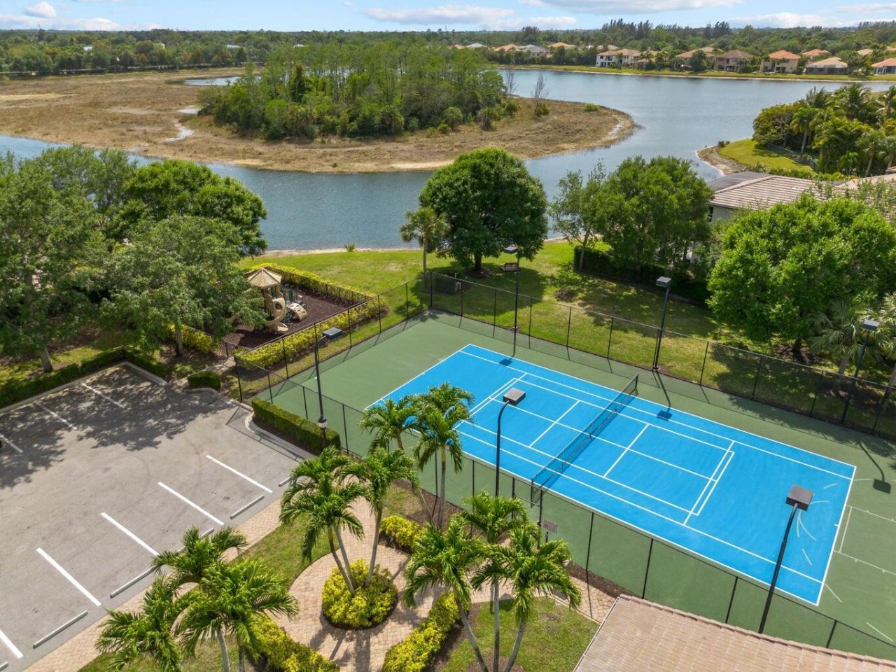 533 Edgebrook Lane, West Palm Beach, FL 33411 Photo