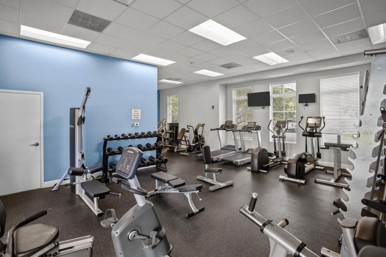 533 Edgebrook Lane, West Palm Beach, FL 33411 Photo