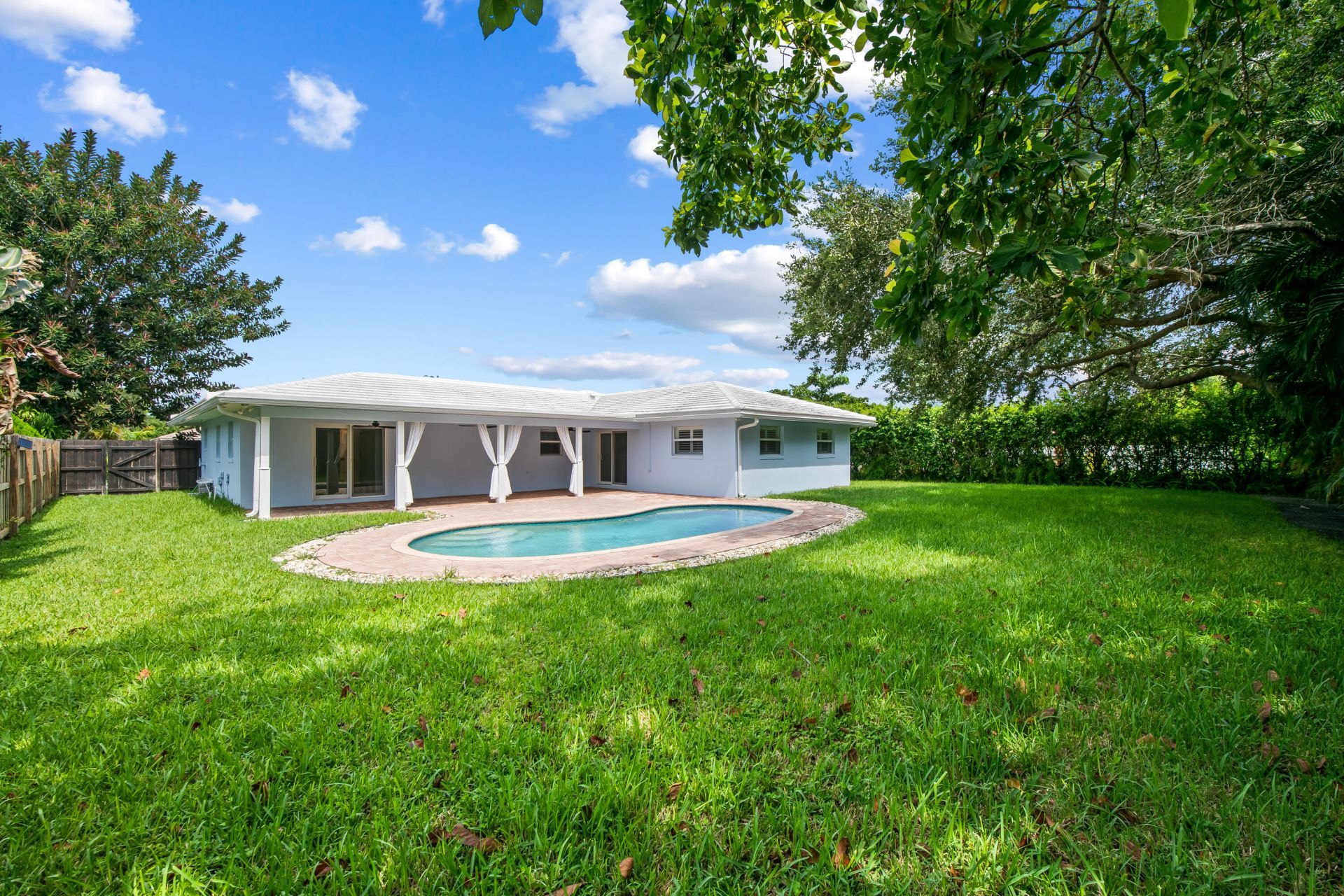 3244 NW 25th Way, Boca Raton, FL 33434 Photo