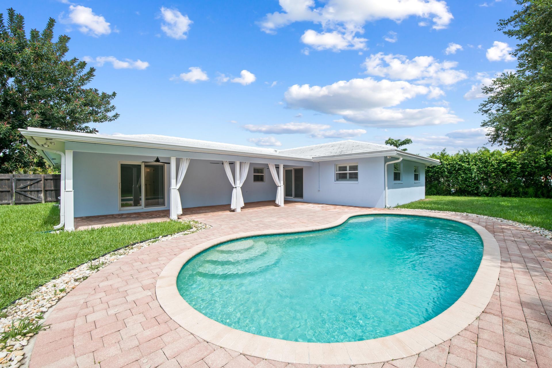 3244 NW 25th Way, Boca Raton, FL 33434 Photo