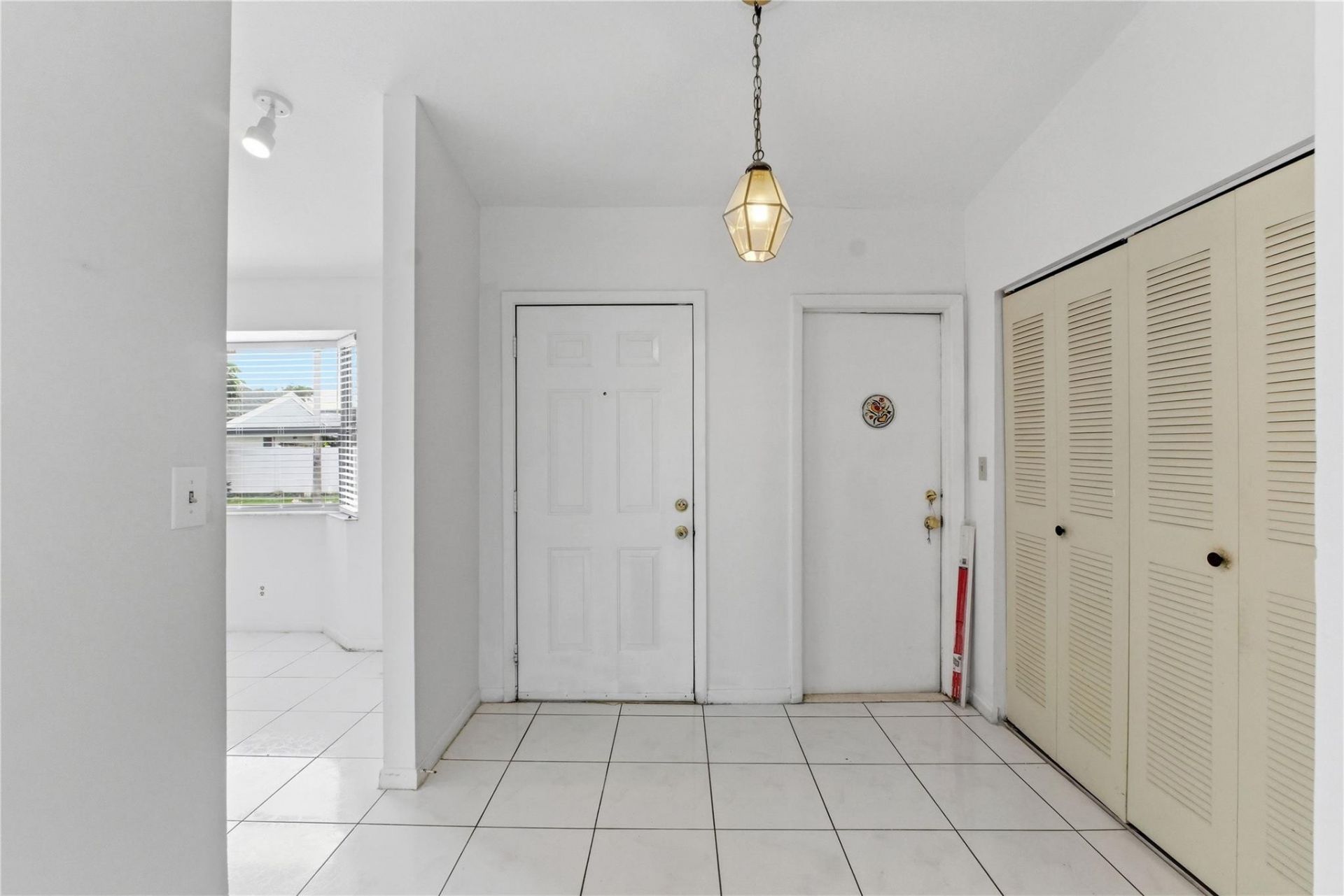 7520 NW 88th Terrace, Tamarac, FL 33321 Photo